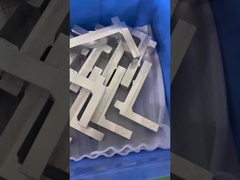 Serviço fazendo à máquina do CNC de 5 linhas centrais