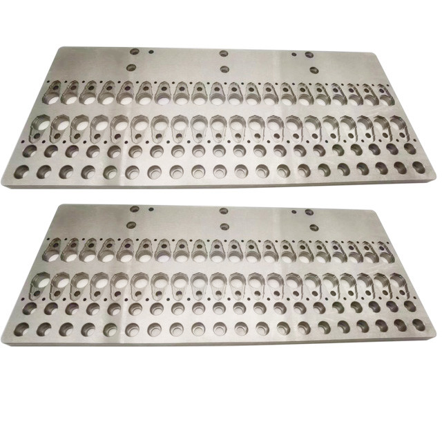 Peças CNC de plástico base usinadas UHMW PE com cor personalizada e alta tolerância