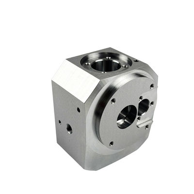 Partes metálicas de aço carbono 1215 usinadas por CNC com tolerância precisa e acabamento de superfície lisa